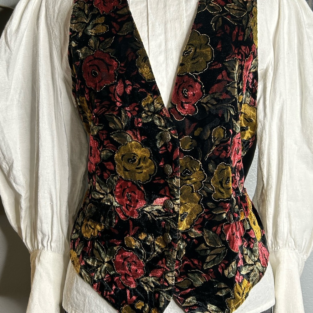 Velvet Tapestry Style 80’s Vest - Picture 3 of 11